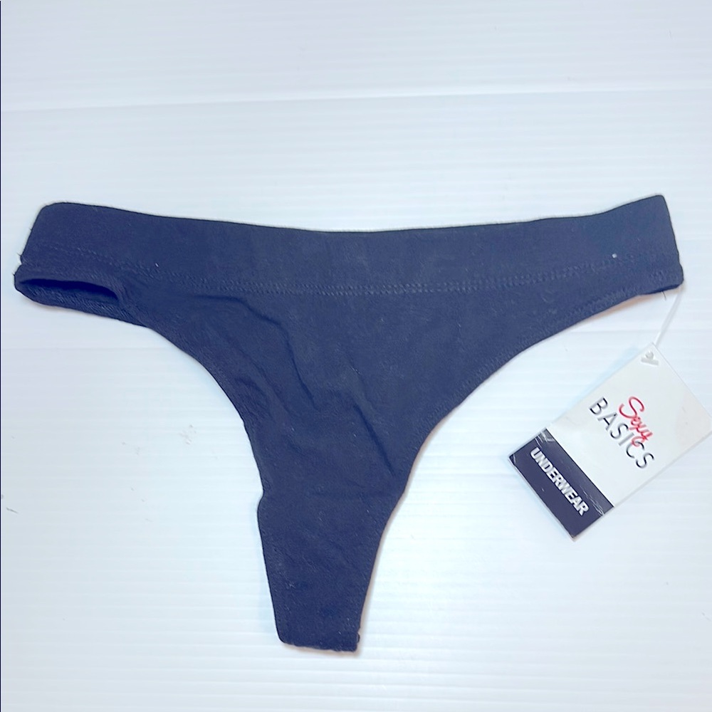 NWT Sexy Basics Sport Thong Panties M